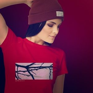 Simplicity: Fashion Tee Shirt